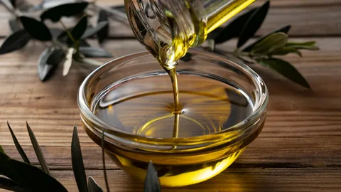 تصویر 4 از روغن زیتون رودبار مرغوب با بسته‌ بندی بهداشتی